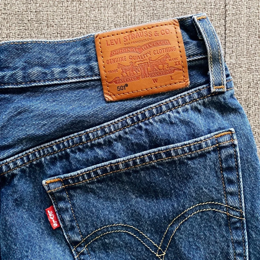 Levi’s Cutoff 501 Dark Wash
